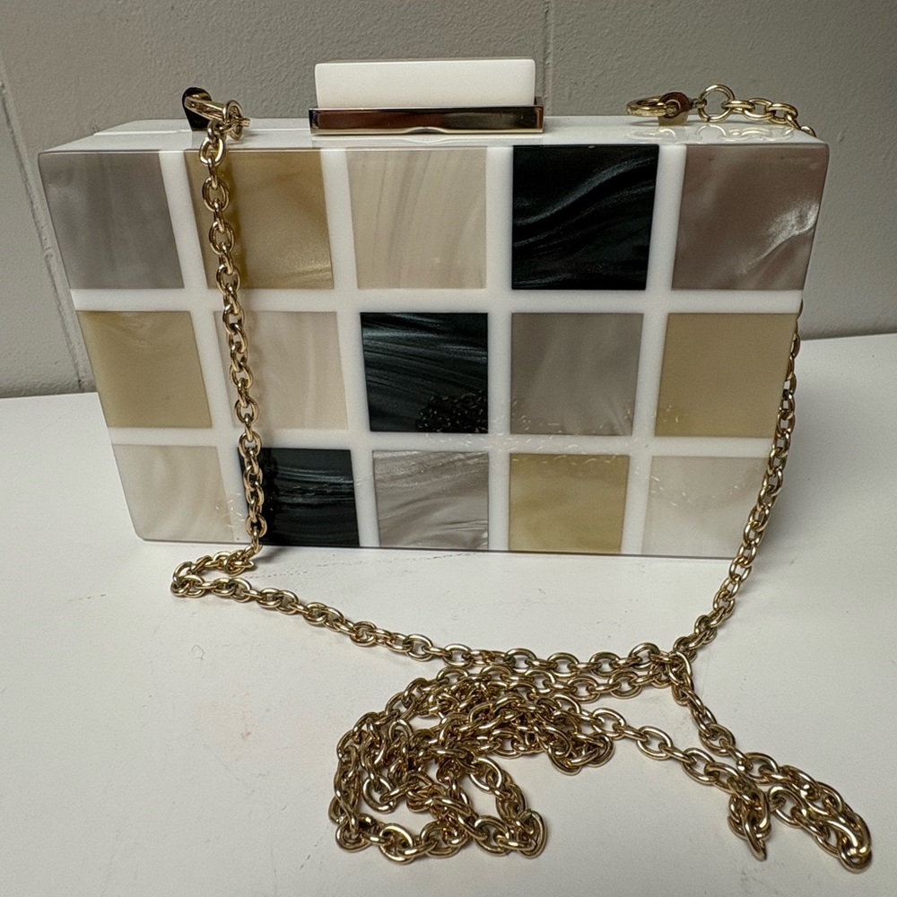 Sondra Roberts Box Purse Evening Bag Acrylic with Square Shell Pattern EUC